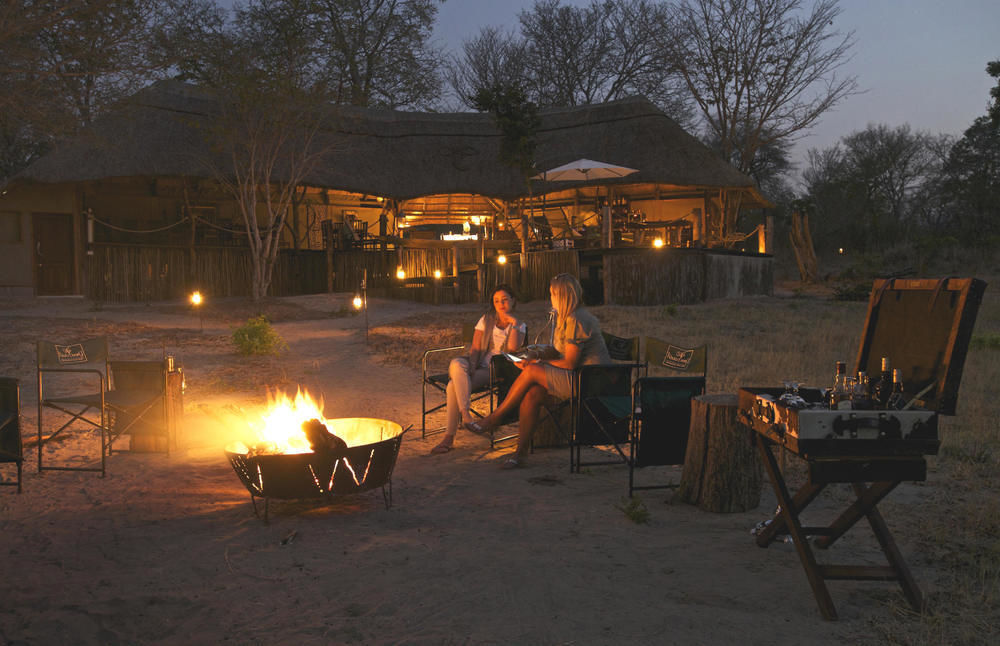 Ivory Lodge Dete Luaran gambar