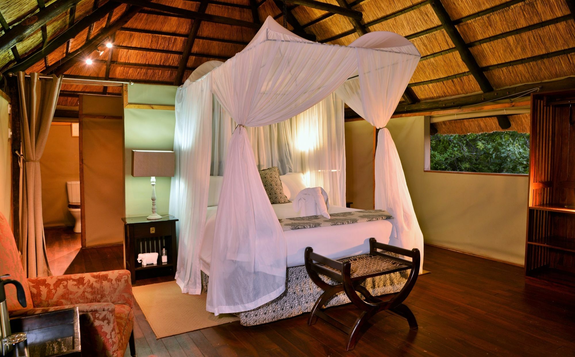 Ivory Lodge Dete Luaran gambar